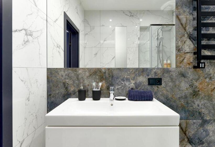 Apartament Deluxe 1 Sypialnia, Kador Home Hotel Downtown