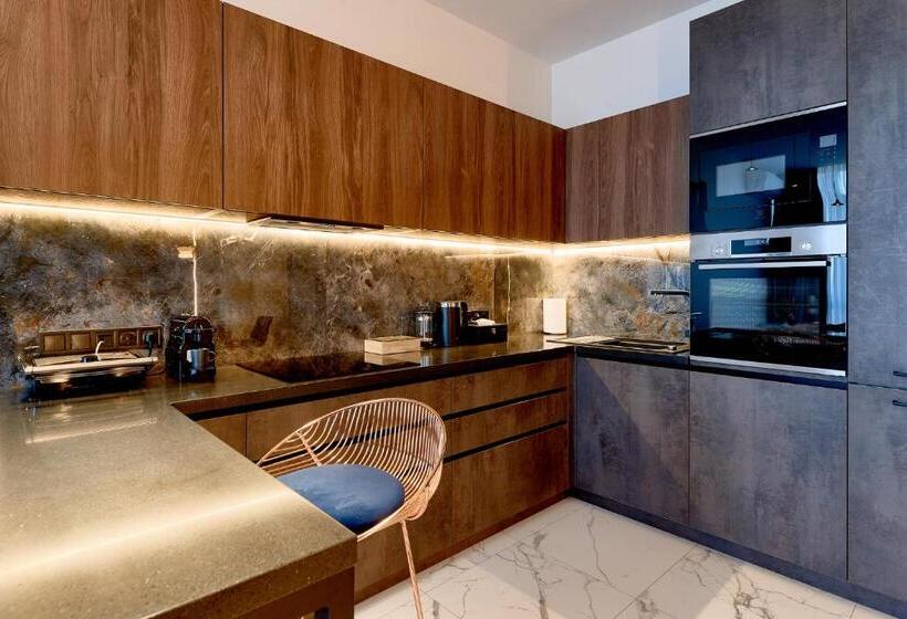 Apartament Deluxe 1 Sypialnia, Kador Home Hotel Downtown