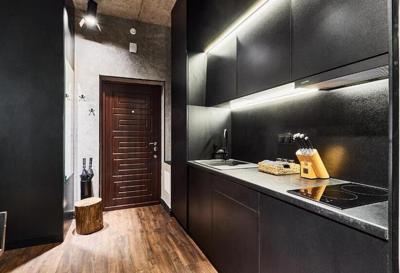 Deluxe Suite King Bed, Kador Home Hotel Downtown