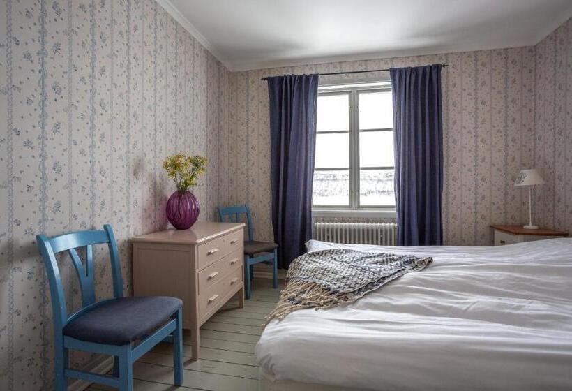 غرفة قياسية مطلّة علي البحيرة, Strandgården Fjällnäs