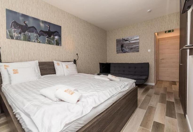 バルコニー付きスタンダードルーム, Balinn Rooms