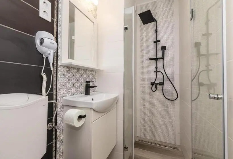 バルコニー付きデラックスルーム, Balinn Rooms