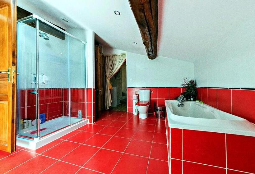 家庭房带园景, Les Gîtes De Brives