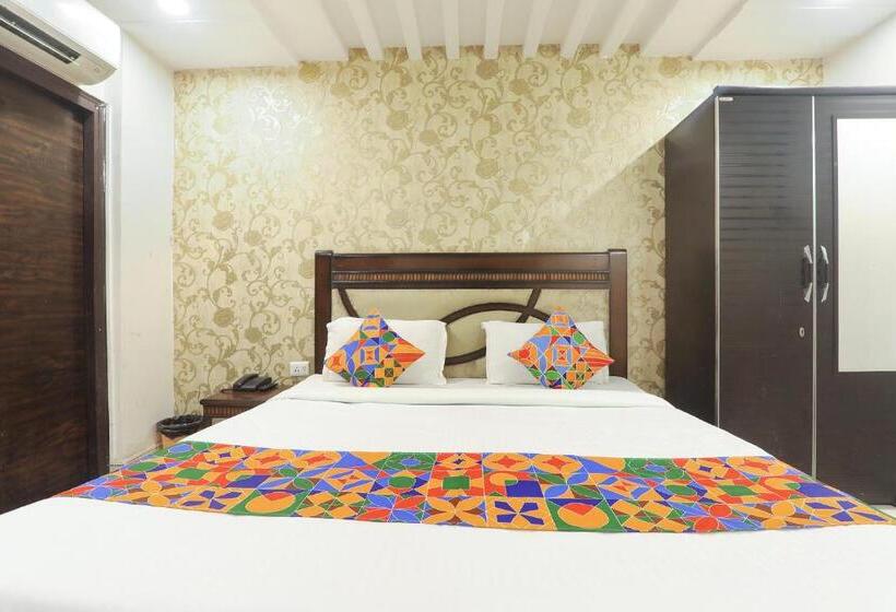 Трехместный Президентский, Fabhotel The Villa