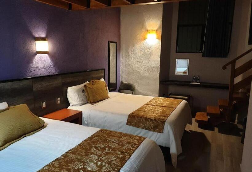 Deluxe Familienzimmer, Don Carlos