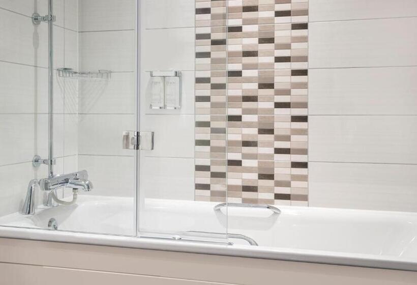 Номер Стандарт, Leonardo Hotel Chester