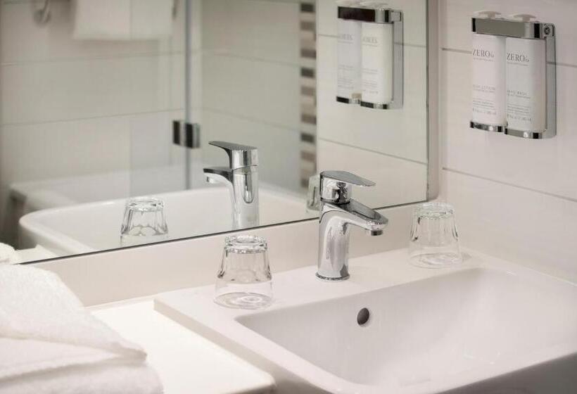 Номер Стандарт Двуспальная Кровать, Leonardo Hotel Chester