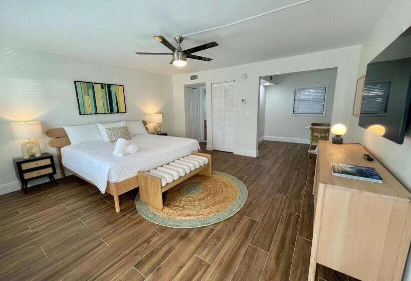 غرفة قياسية سرير كينج, Melbourne Beach Resort