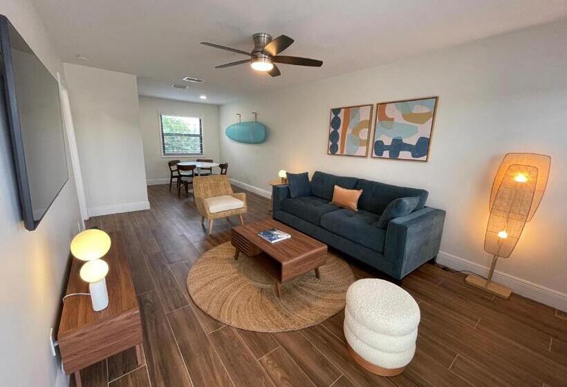 Люкс 2 Спальни, Melbourne Beach Resort