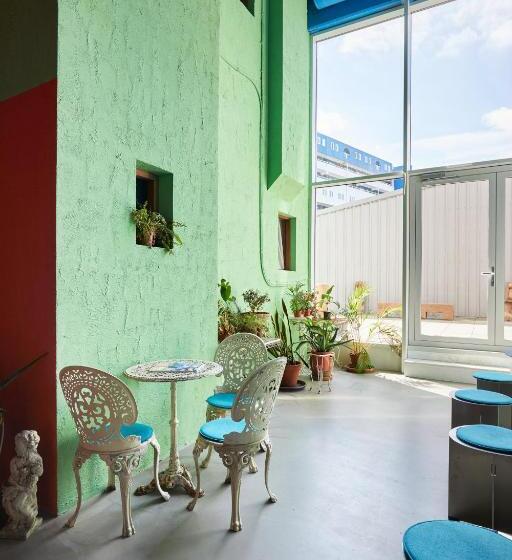 基本间, Not Hotel Rotterdam