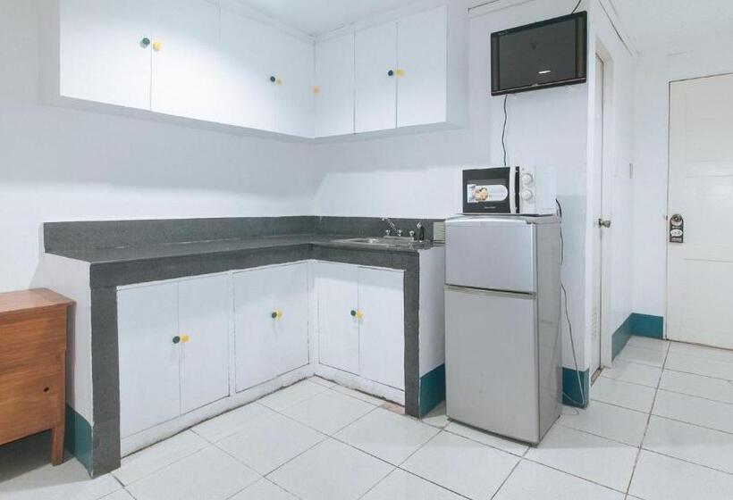 اتاق استاندارد, Reddoorz At Crowne One Condo