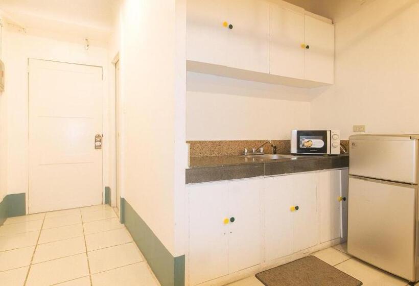 سوییت, Reddoorz At Crowne One Condo