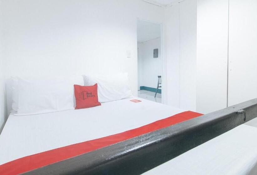 اتاق استاندارد چهار تخته, Reddoorz At Crowne One Condo