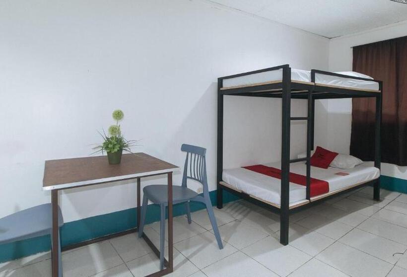 اتاق استاندارد چهار تخته, Reddoorz At Crowne One Condo