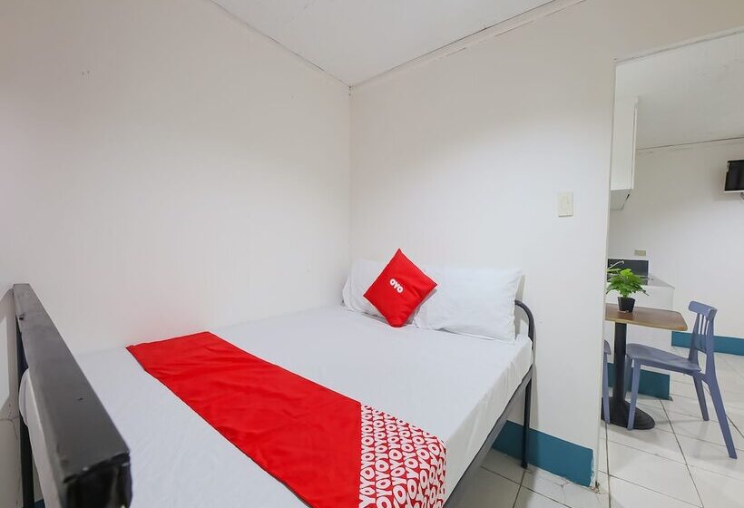 اتاق استاندارد چهار تخته, Reddoorz At Crowne One Condo