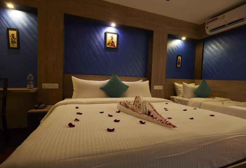 Chambre Triple Deluxe, Ramtel Inn
