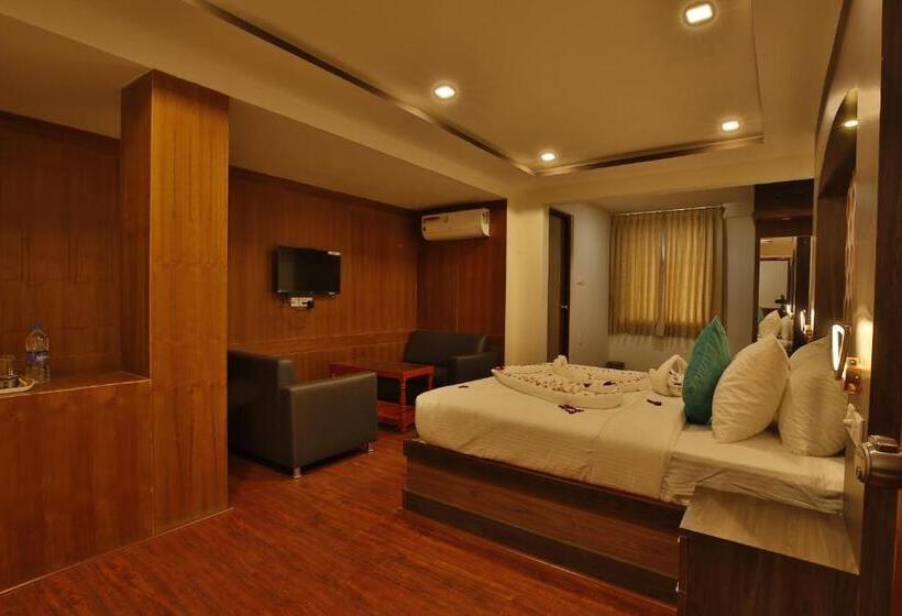 Suite Deluxe Lit King Size, Ramtel Inn