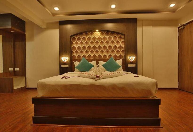 Suite Deluxe Lit King Size, Ramtel Inn