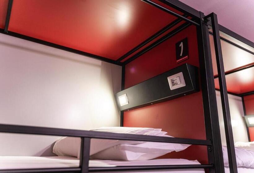 四人标准间, Yellowsquare Milan