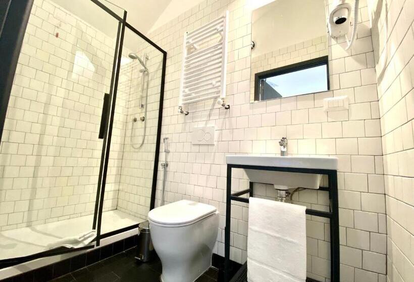 四人标准间, Yellowsquare Milan