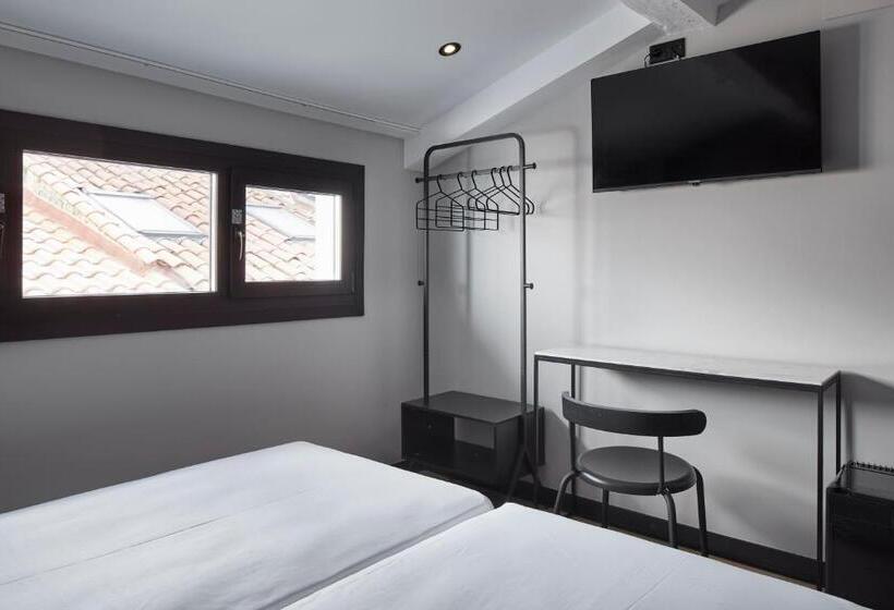 اتاق پنت هاوس, Hostal Espoz Y Mina