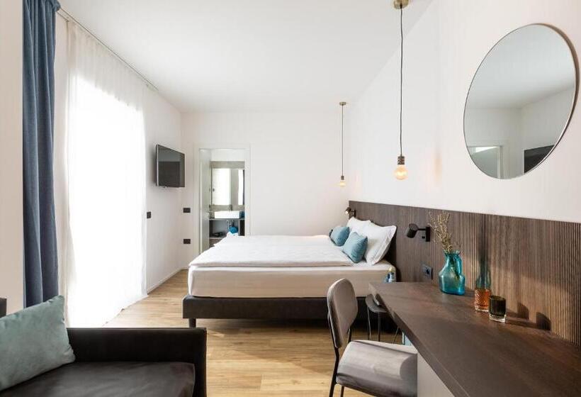 غرفة سوبيريور إطلالة على البحيرة, Vistalago Torbole