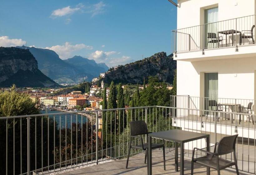 غرفة ديلوكس مطلة على البحيرة, Vistalago Torbole