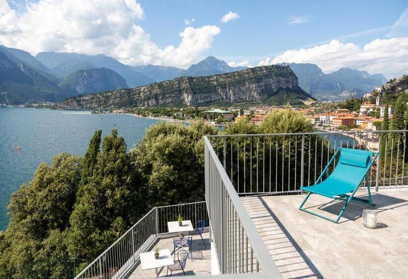 غرفة ديلوكس مطلة على البحيرة, Vistalago Torbole