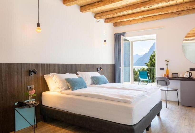 غرفة ديلوكس مطلة على البحيرة, Vistalago Torbole