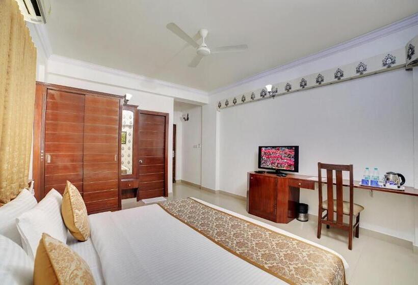 디럭스 룸 킹사이즈 침대, The Liverpool Blue Hotels