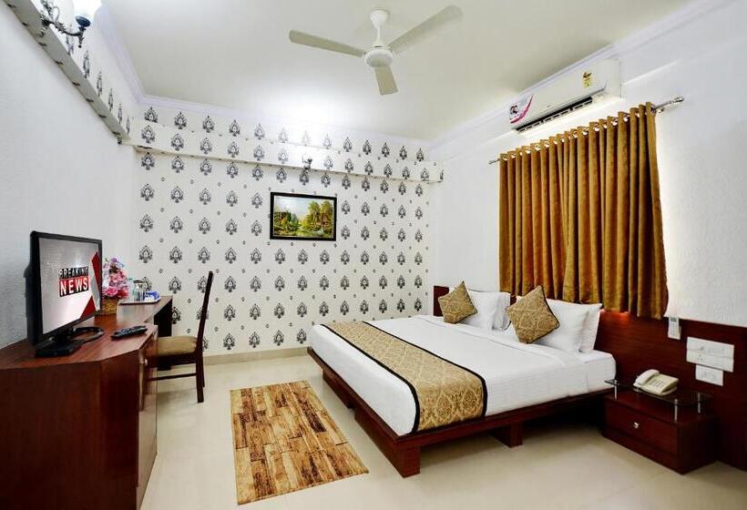 디럭스 룸 킹사이즈 침대, The Liverpool Blue Hotels