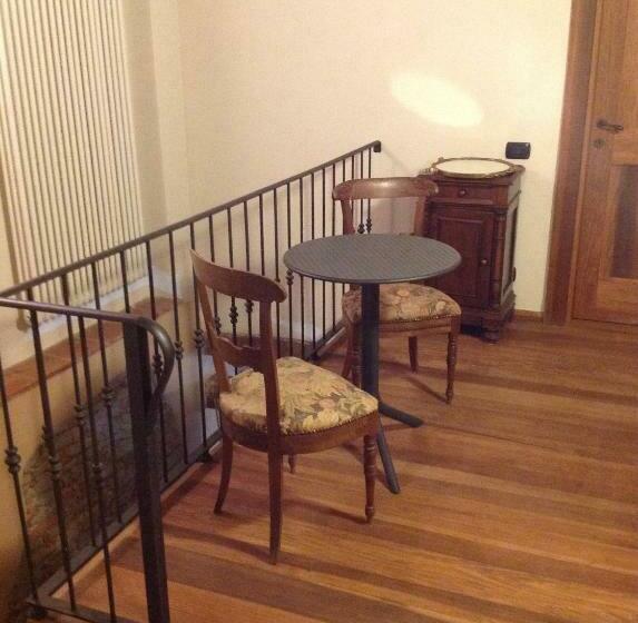 キングサイズベッドのスタンダードルーム, Archisa Relais Hostaria