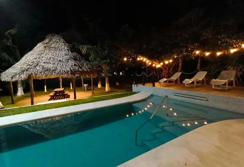 Standard-huone Allasnäkymä, Bungalows Marbella Costa Esmeralda