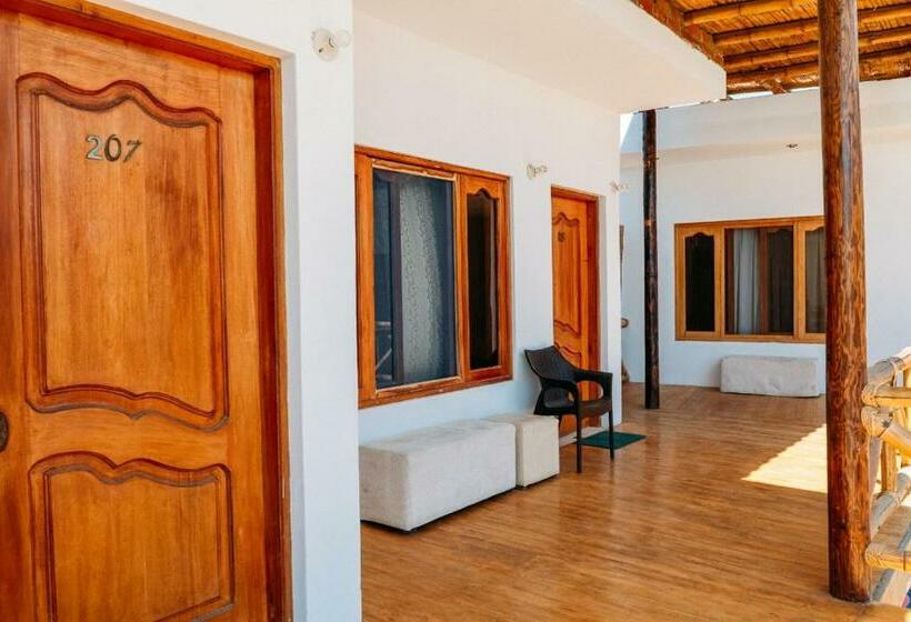 غرفة قياسية رباعية, Espada