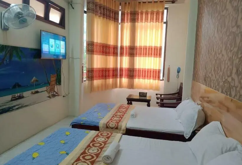 اتاق استاندارد چهارنفره با بالکن, Khách Sạn Duy Hoàng