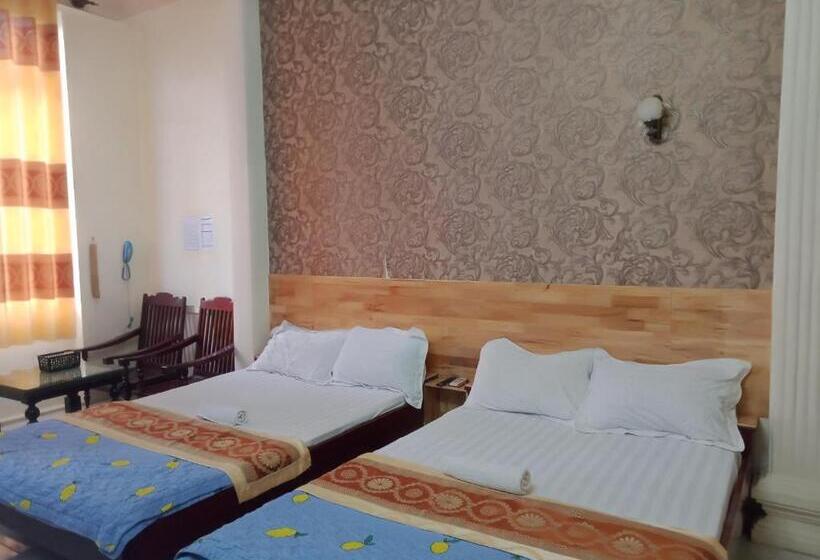 اتاق استاندارد سه نفره, Khách Sạn Duy Hoàng