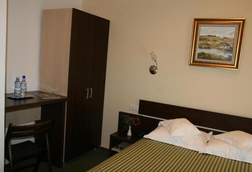 Quarto Deluxe, Kilometrul Zero