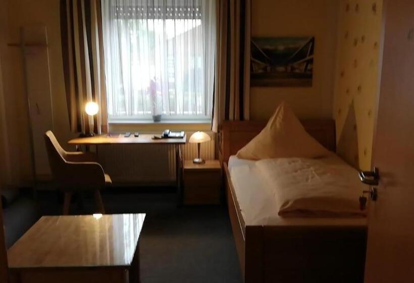 标准单人间, Landhaus Effeld