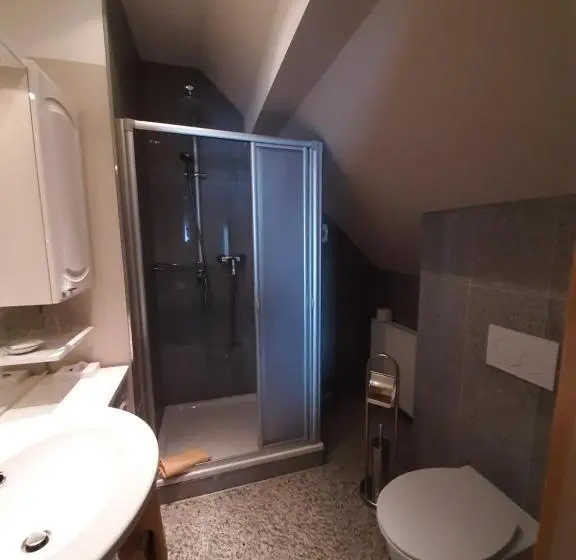 Comfort Kolmen Hengen Huone, Landhaus Effeld
