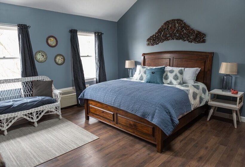 Номер Deluxe, Creekside Inn