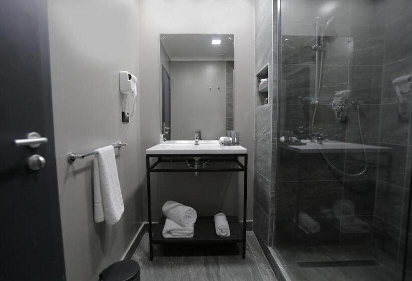 اتاق لوکس, Fiesta Royale