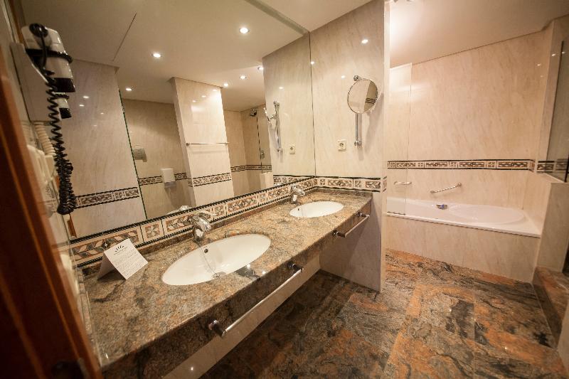 Стандартный Номер Кровать Кинг, Hilton Garden Inn Roanoke Rapids