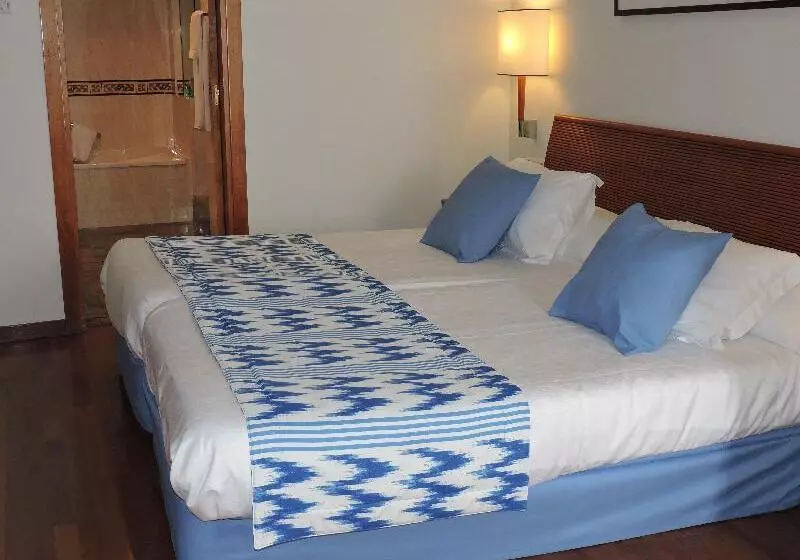 キングサイズベッドのスタンダードルーム, Hilton Garden Inn Roanoke Rapids