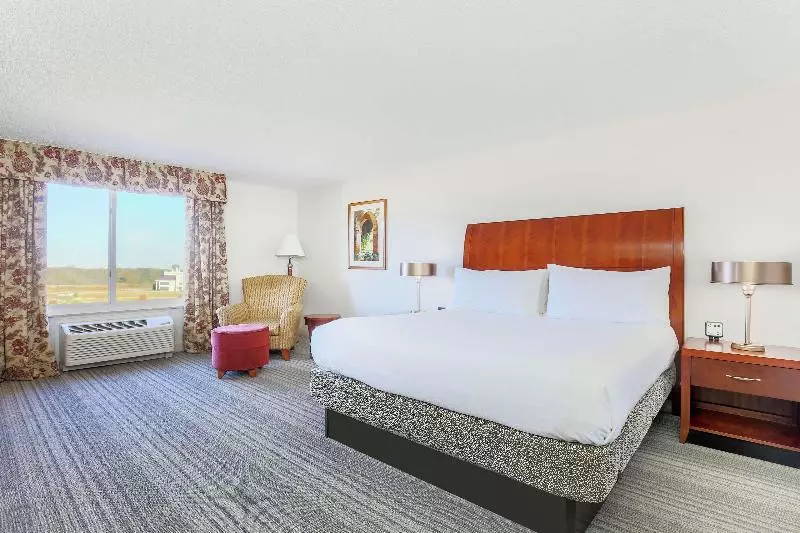 プレミアムルーム, Hilton Garden Inn Roanoke Rapids