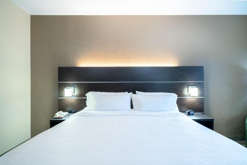 جناح سرير كينج, Holiday Inn Express Hotel & Suites Ashland, An Ihg
