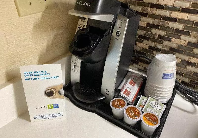 سوئیت اجرایی با تخت کینگ, Atwell Suites Austin Airport, An Ihg