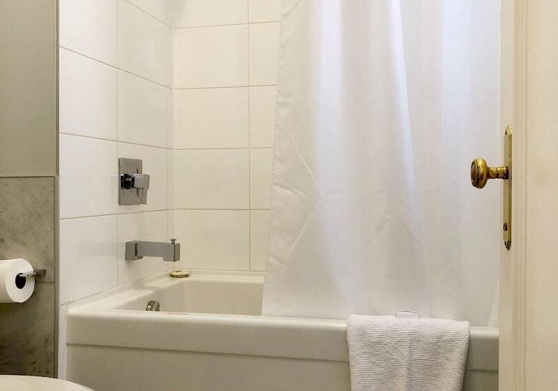 جناح, Holiday Inn Express Hotel And Suites Altus, An Ihg