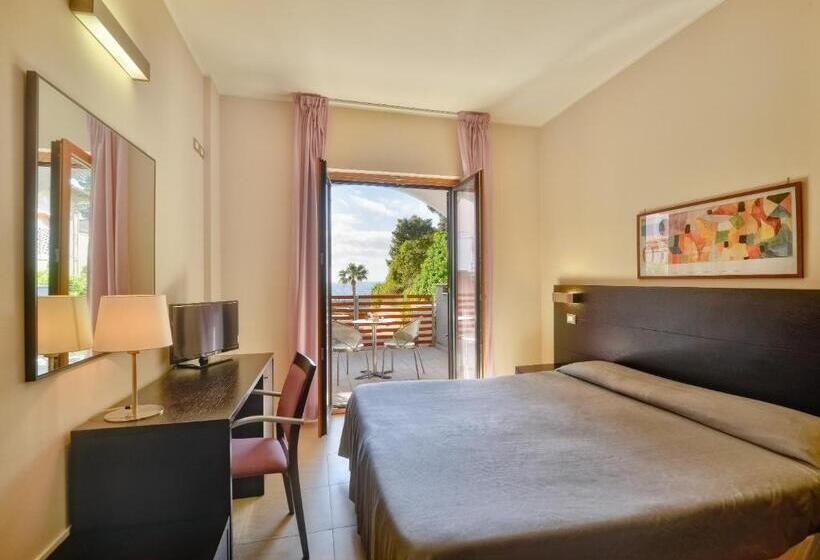 Номер Стандарт, Mareluna