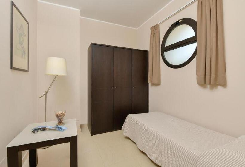 Номер Стандарт Трехместный, Mareluna