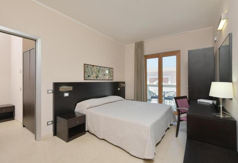 Четырехместный Номер Стандарт, Mareluna